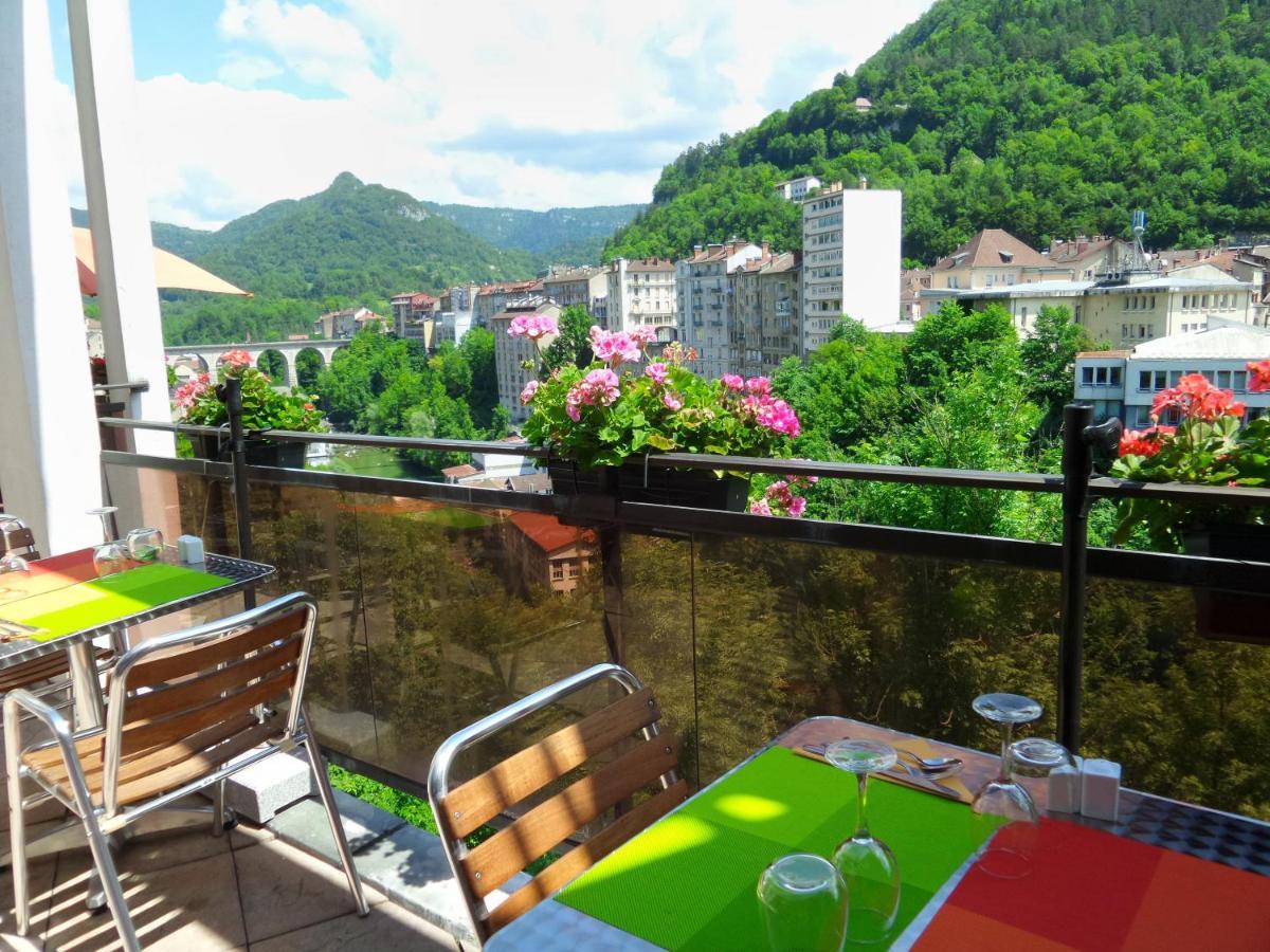 Jura Hotel Restaurant Le Panoramic Saint-Claude Exteriör bild