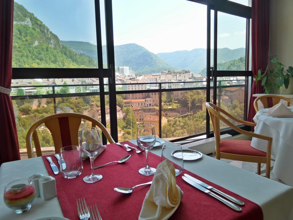 Jura Hotel Restaurant Le Panoramic Saint-Claude Exteriör bild
