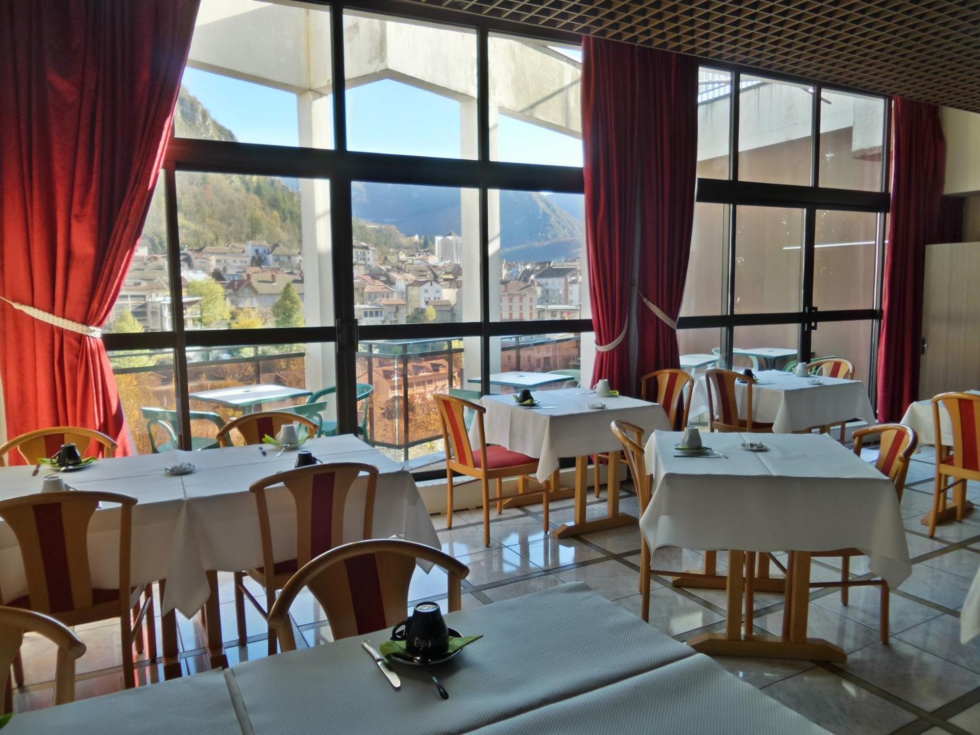 Jura Hotel Restaurant Le Panoramic Saint-Claude Exteriör bild